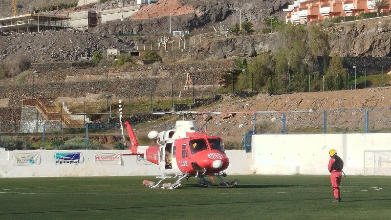 tenerife rescue tourists helicopter