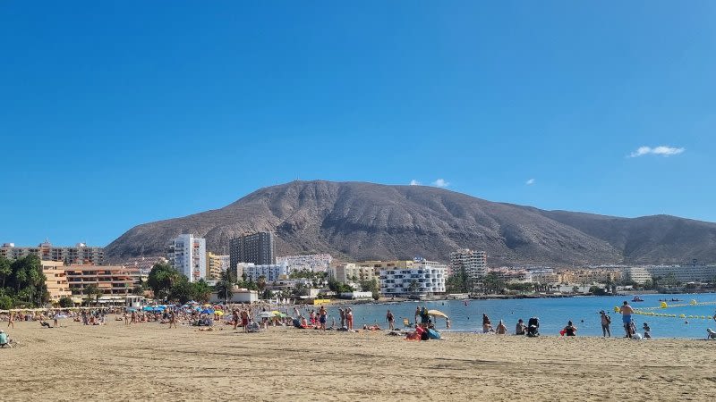 hot weather december canary islands 