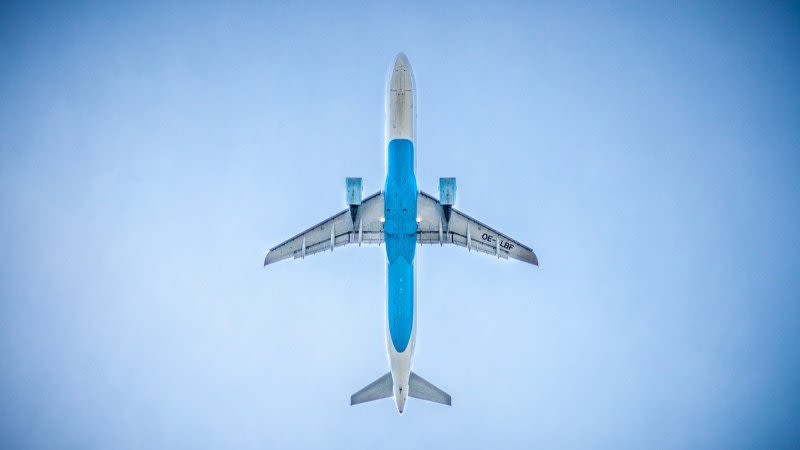 canary islands tenerife new york flight united airlines