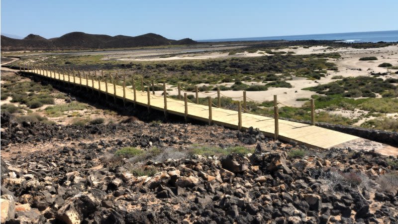 footbridge lobos island canary islands 