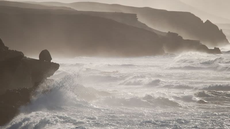 Fuerteventura canary islands waves