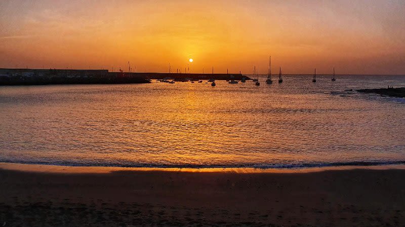 sunset arguineguin gran canaria