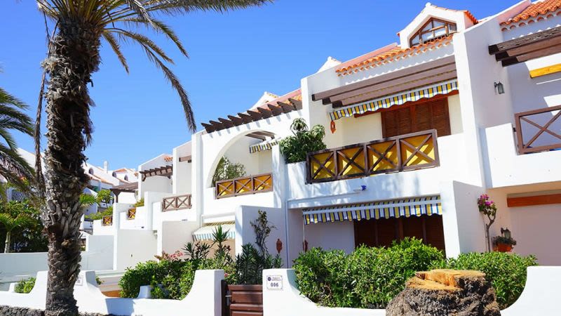 Tenerife holiday rentals article
