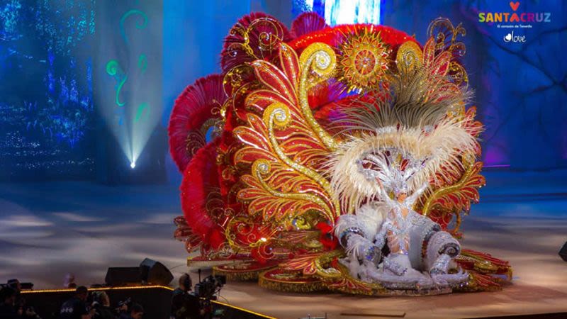 Santa cruz tenerife carnival queen