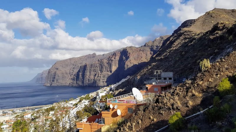 los gigantes cliffs tenerife