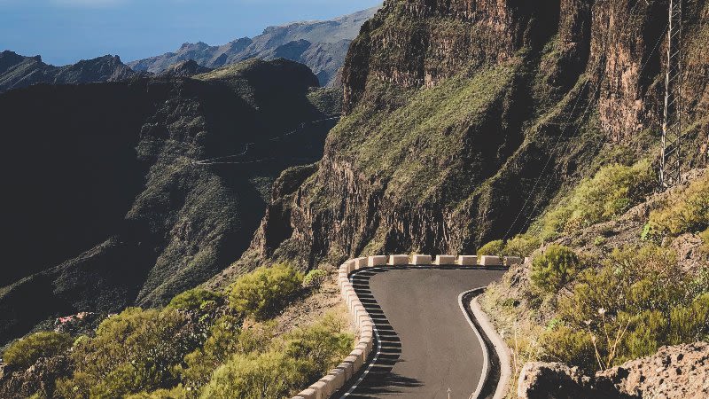 visit tenerife in april