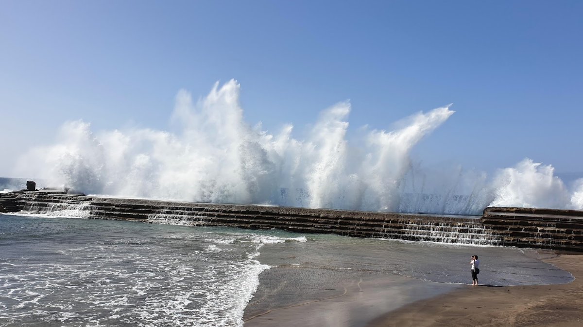 Is Tenerife Windy Which Are The Least Windy Areas   Strong Wind In Tenerife Bajamar 1200 675.1579412530 