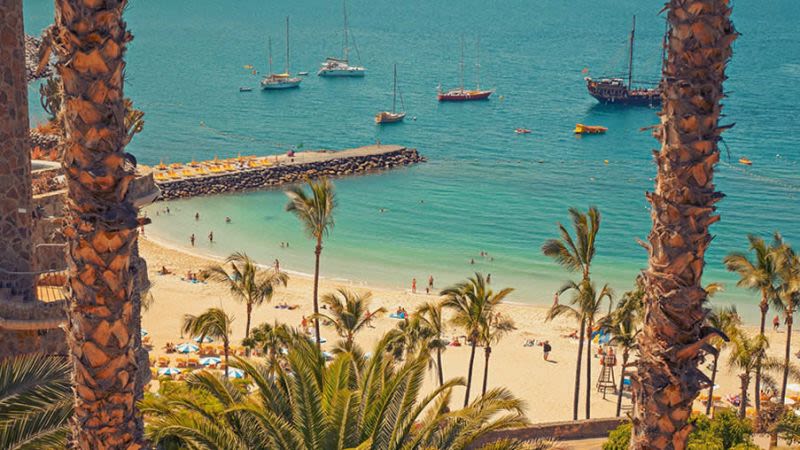 Hottest Canary Island in Summer - Where to go for a beach holiday?