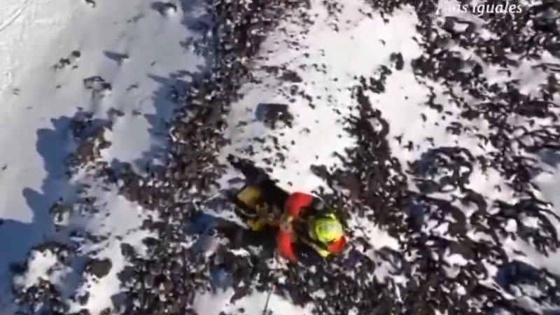 Helicopter rescues injured hiker after fall on Mount Teide