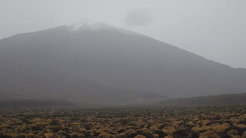 Light snow on the peak of Teide after days of unusually high temperatures