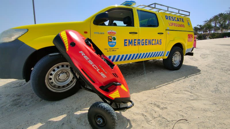 New rescue equipment to improve beach safety in La Oliva, Fuerteventura