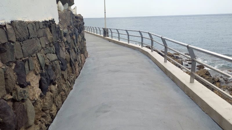 San Agustin seafront promenade has been remodeled and has new pavement