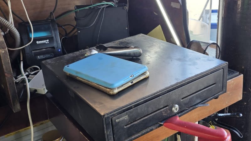 Man arrested in Mogán for robbing restaurant and assaulting staff