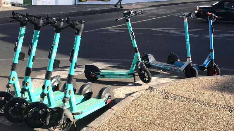 City Council demands scooter rental companies remove their vehicles from Playa Blanca