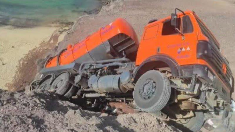 Tanker truck plunges off cliff near Papagayo Beach in Lanzarote