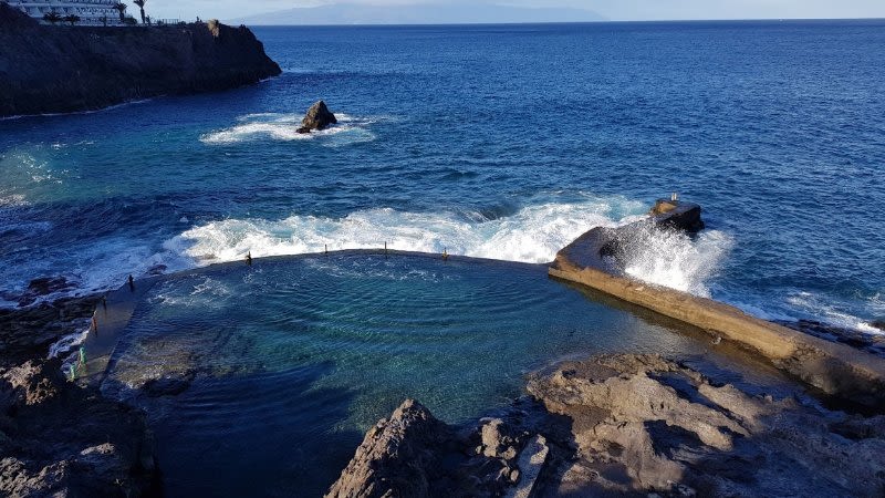 Search resumes for fifth victim of Los Gigantes tragedy