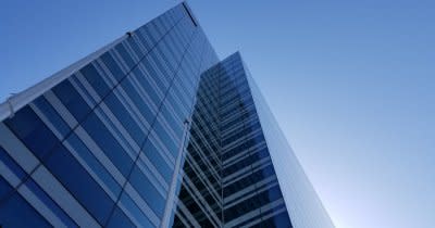 Stratulat Albulescu advises Corporate Finance House Group on the successful acquisition of the Day Tower office building Daytower 1200x630